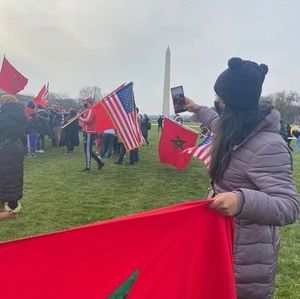 Meet your Posher, Zineb